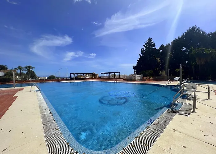 Apartment Tropical Con Piscina Cerca De La Playa