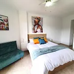 Tropical Con Piscina Cerca De La Playa 托雷莫利诺斯