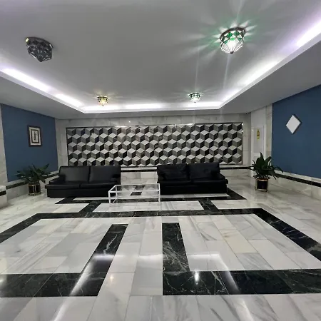 Apartamento Tropical Y , Contemporáneo Cerca De La Playa! Torremolinos