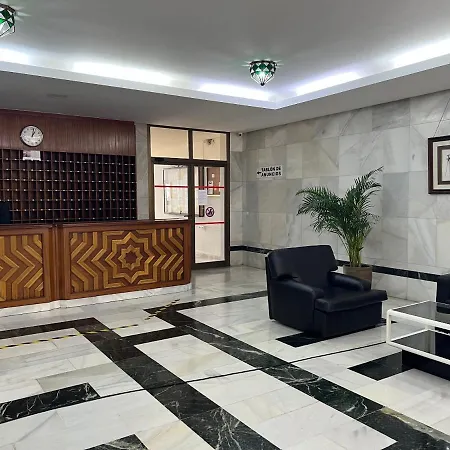 Tropical Y , Contemporáneo Cerca De La Playa!