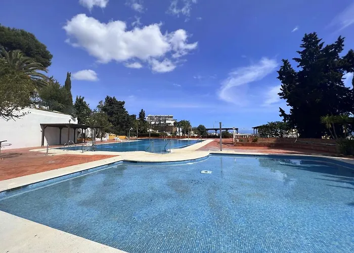 Tropical Y , Contemporáneo Cerca De La Playa!