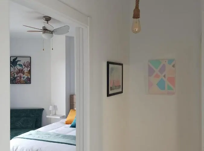 Tropical Y , Contemporáneo Cerca De La Playa! Apartamento Torremolinos