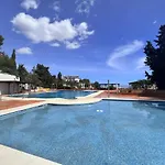 Tropical Con Piscina Cerca De La Playa