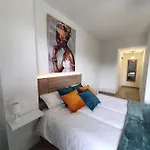 Tropical Con Piscina Cerca De La Playa