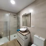 Tropical Con Piscina Cerca De La Playa * Торремолінос