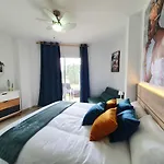 Апартаменти Tropical Con Piscina Cerca De La Playa *