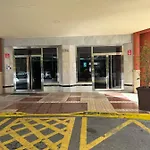 Tropical Con Piscina Cerca De La Playa