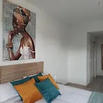 Tropical Con Piscina Cerca De La Playa Торремолінос